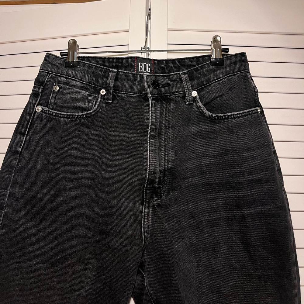 BDG Urban Outfitters Wilco Distressed Black Cropped Flare Jeans Women's 28 - Picture 10 of 13